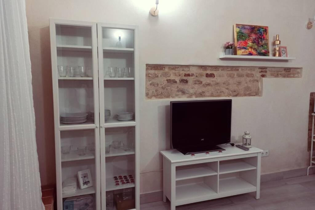 Apartamento APARTAMENTO LA TEJA-parking privado Carmona  Exterior foto